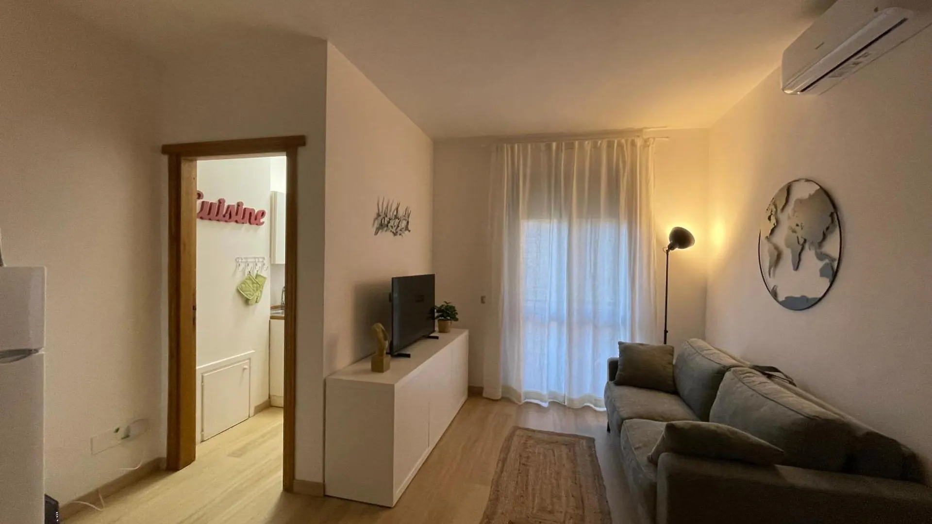 Appartamento Accogliente Bilocale In Centro A Olbia 0*,  Italia